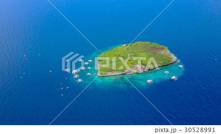 Aerial view of sandy beach beautiful clear sea. 30528991