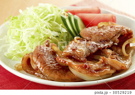 豚のしょうが焼き 30529219
