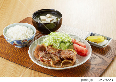 豚のしょうが焼き定食 30529223