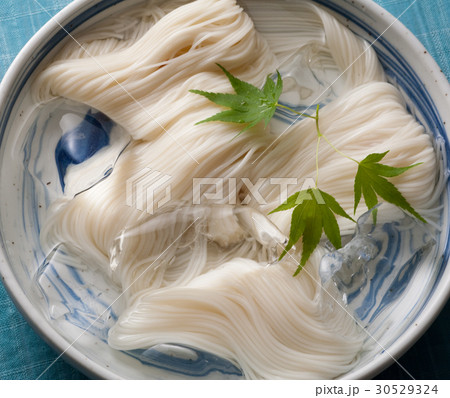 そうめん 30529324