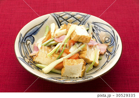 島らっきょうと厚揚げの炒め物 30529335