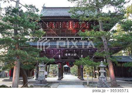 天橋立、夕方の智恩寺山門、京都府宮津市 天橋立、夕方の智恩寺山門、京都府宮津市 30530571