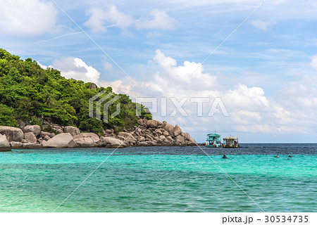 Landscape of Nang yuan island in Thailand 30534735