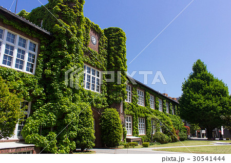 立教大学の本館 30541444