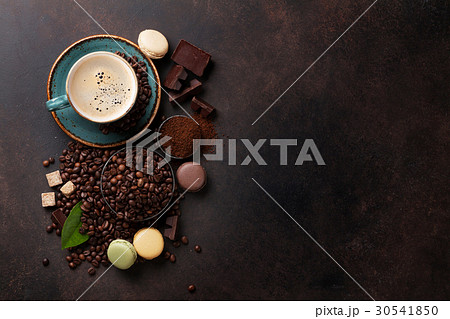 Coffee cup and beans 30541850