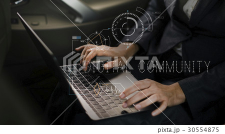 Media Hub Digital Community Icon 30554875