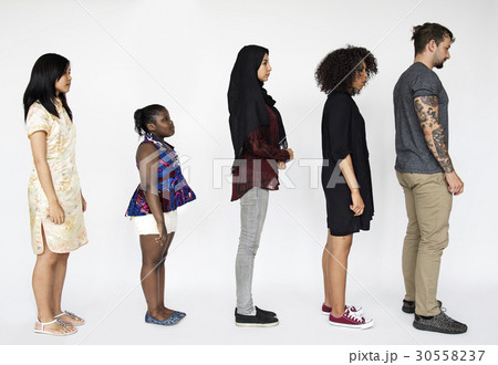 Diverse ethnicity people are in a shoot 30558237