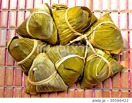 rice dumpling, zongzi 30566422