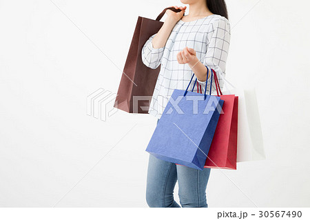 ショッピング中の女性 30567490