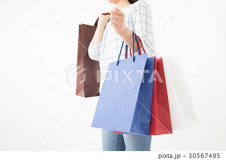ショッピング中の女性 30567495