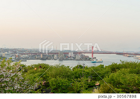洞海湾と若戸大橋 洞海湾と若戸大橋 30567898