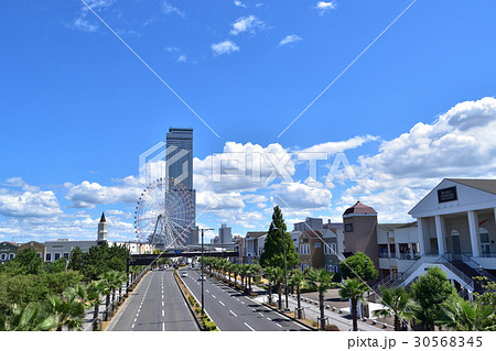 りんくうタウンの町並みとりんくうゲートタワービル 30568345