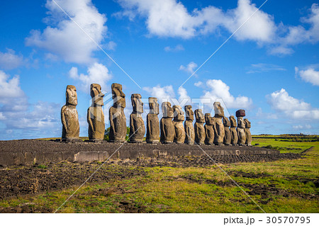 Moais statues, ahu Tongariki, easter island 30570795