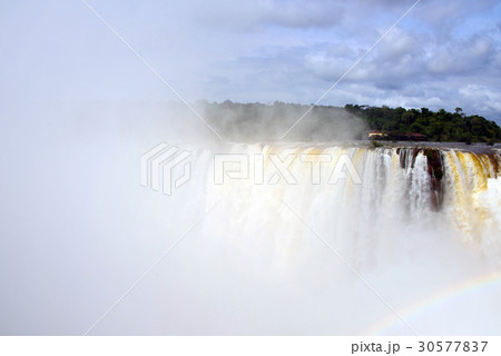 アルゼンチン　イグアスの滝 30577837