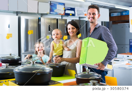 family shopping new cooking pan 30580374