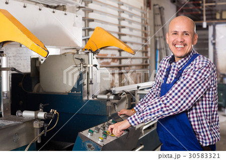 operator at professional lathe operator at professional lathe 30583321