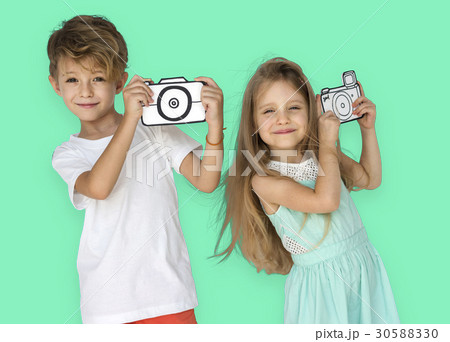 Little Children Taking Photo Papercraft Camera 30588330
