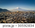 Mountain Fuji reflected in Kawaguchiko lake 30592834