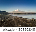 Mountain Fuji reflected in Kawaguchiko lake 30592845