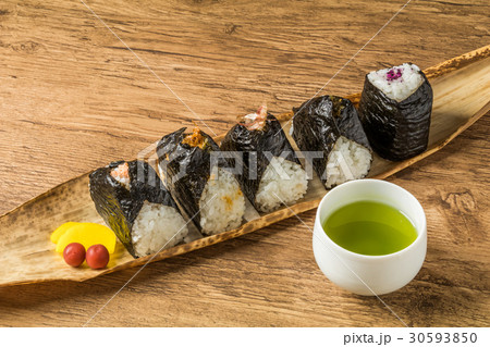 おにぎり Rice ball Japanese foods おにぎり Rice ball Japanese foods 30593850