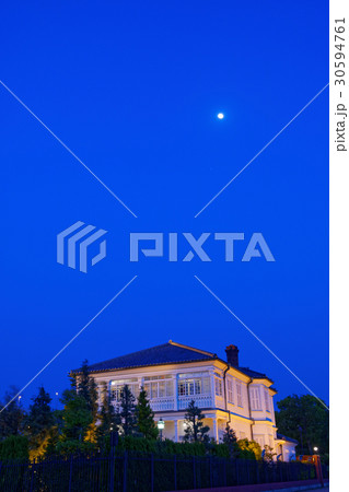 夕暮れの神戸ポートアイランド みなと異人館 30594761