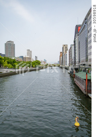 大阪・土佐堀川 30598918