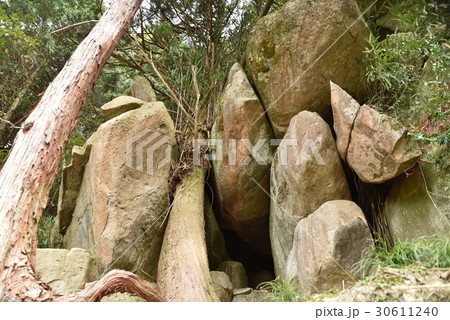 【西国三十三所】第三十二番 観音正寺の奥の院 滋賀県近江八幡市 【西国三十三所】第三十二番 観音正寺の奥の院 滋賀県近江八幡市 30611240
