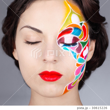 Portrait of a beautiful model with bright make up Portrait of a beautiful model with bright make up 30615226