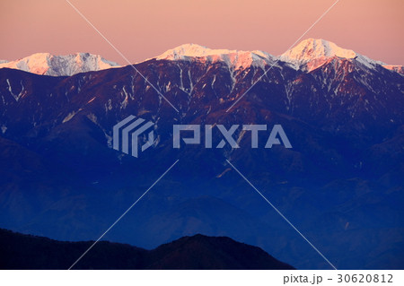 金峰山・鷹見岩から見る夜明けの白峰三山 30620812