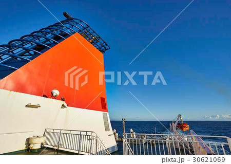 洋上のフェリー 洋上のフェリー 30621069