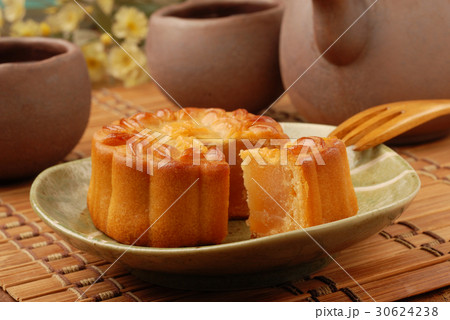 Moon cake Moon cake 30624238