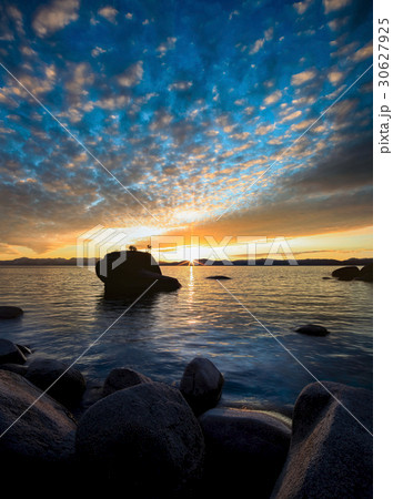 Beautiful Alpine Lake Tahoe in California 30627925