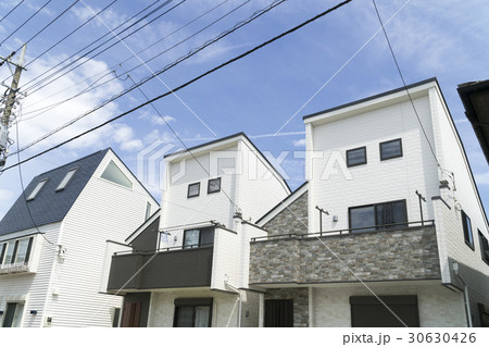 狭小住宅　イメージ　都市部　3階建て　北側斜線あり 30630426