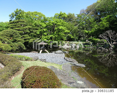 新緑が美しい皇居東御苑の二の丸庭園 30631185