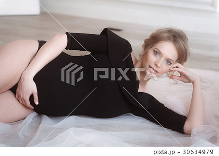 Pregnant pretty girl 30634979
