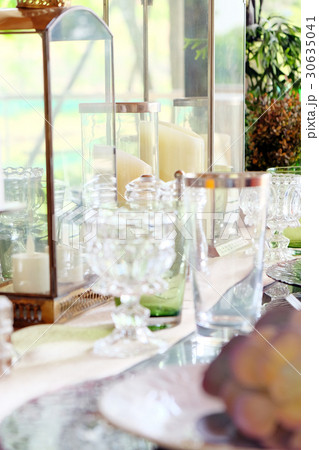 Elegant dining table setting 30635041