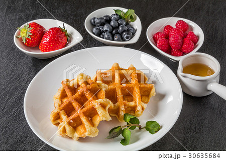 ワッフル　ベルギー料理　Waffle Belgium dish 30635684