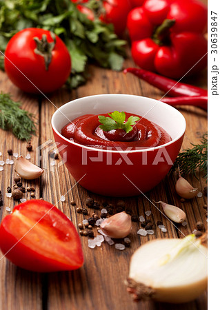 ketchup in a red cup 30639847