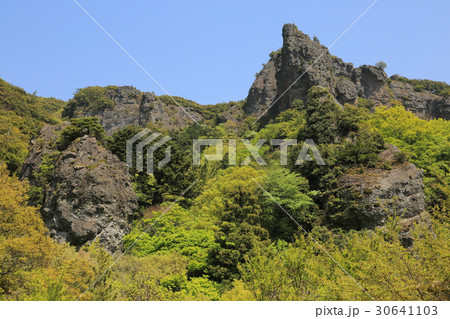 香川県小豆島町　寒霞渓　二見岩（裏８景　第７景） 30641103