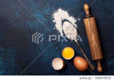Ingredients and utensils for baking 30645052