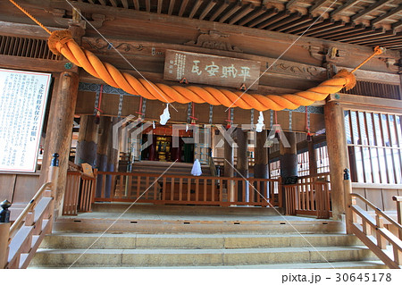 吉備津神社　拝殿 30645178