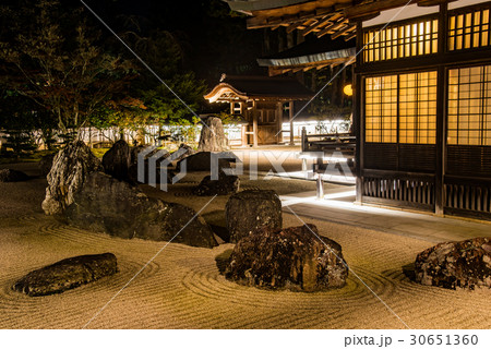 和歌山 高野山 金剛峰寺 蟠龍庭 紅葉のライトアップ 夜間拝観 和歌山 高野山 金剛峰寺 蟠龍庭 紅葉のライトアップ 夜間拝観 30651360