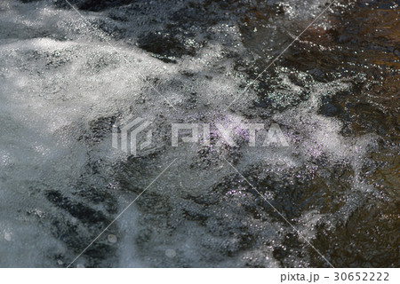 渓流の水泡 渓流の水泡 30652222