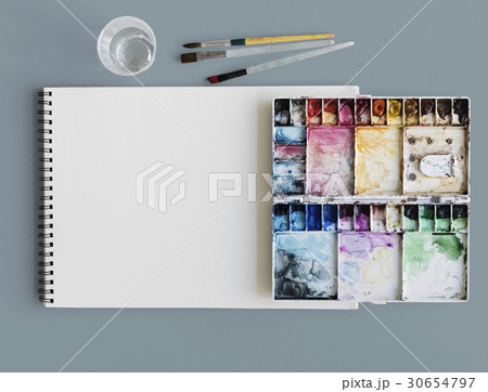 Used watercolor and blank sketch pad Used watercolor and blank sketch pad 30654797