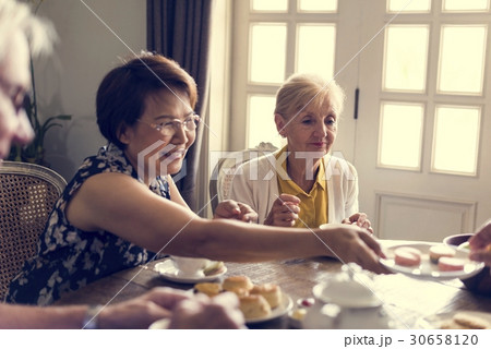 Senior Lifestyle Tea Break Togetherness Senior Lifestyle Tea Break Togetherness 30658120