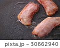 ベーコン 30662940
