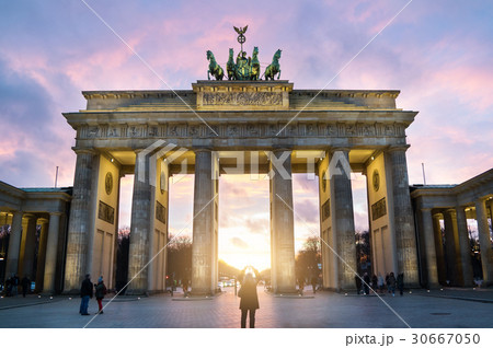 Brandenburger Tor auf Pariser Platz 30667050