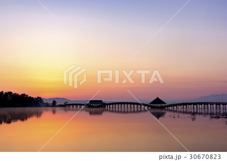 青森県　鶴の舞橋 30670823