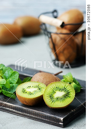 kiwi 30672086