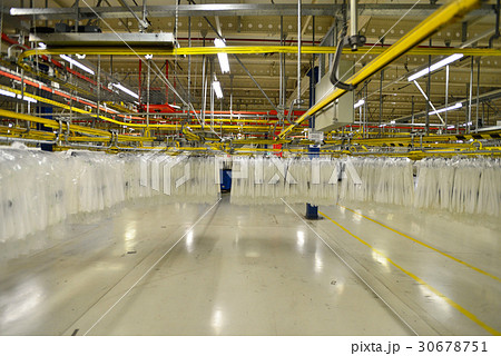 ドイツ ケルン 倉庫 ドイツ ケルン 倉庫 30678751